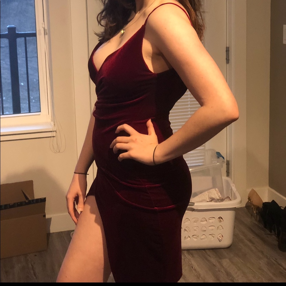 SOLD- sexy Velvet Fashion Nova dress - Picture 3 of 3
